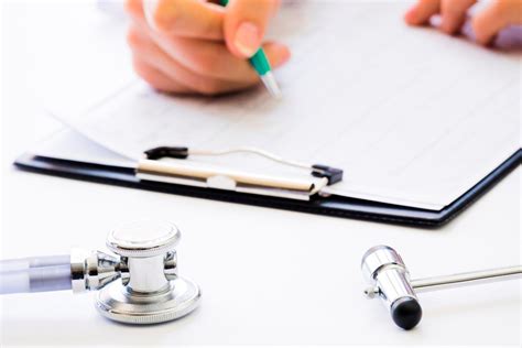 Ošetrovné (OČR) pri hospitalizácii dieťaťa v nemocnici: Kedy áno a kedy nie?